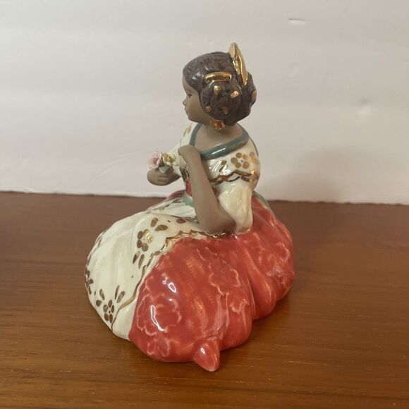 Vintage 1960 Arman Fallera Spanish Lady Porcelain Made in Spain Figurine 4.5 x 5 - Picture 4 of 8